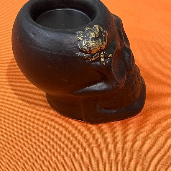 Gothic Black and Gold Skull Candle Holder with 2 candles - Picture 3 of 8